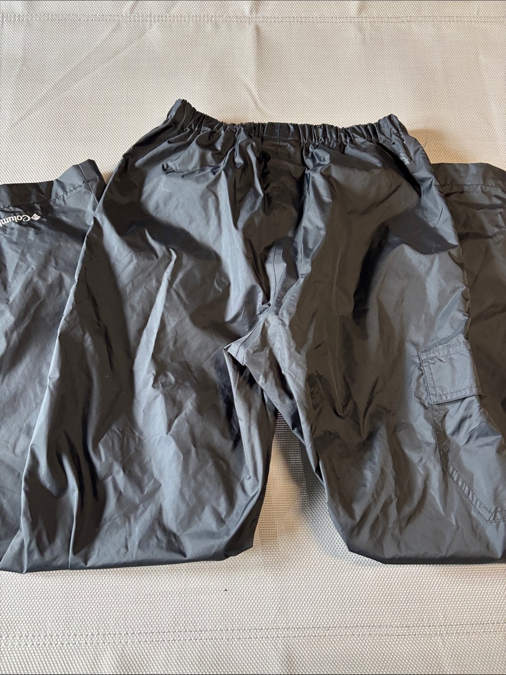 Columbia Black and Light Gray Elastic Waist Shell rain Pants sz M NWOT - Picture 7 of 8